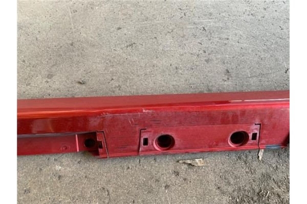 Recambio de spoiler talonera lat. derecha para toyota prius (zvw30) 1.8 hybrid referencia OEM IAM 7585047010  