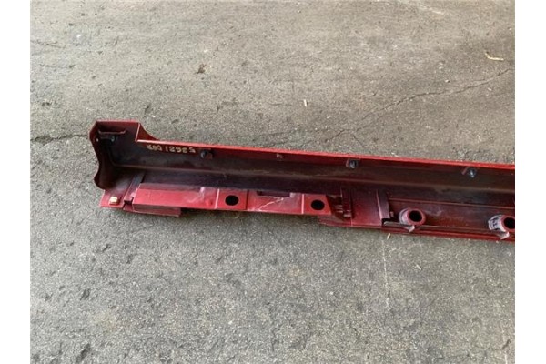 Recambio de spoiler talonera lat. derecha para toyota prius (zvw30) 1.8 hybrid referencia OEM IAM 7585047010  