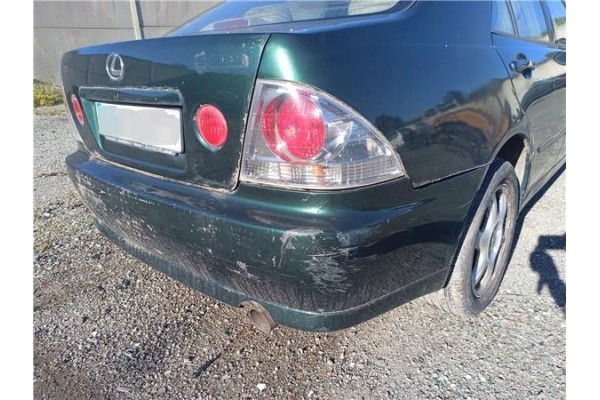 Recambio de tapa maletero para lexus is 200 (gxe10) 2.0 automático referencia OEM IAM 6440153020 6440153022 