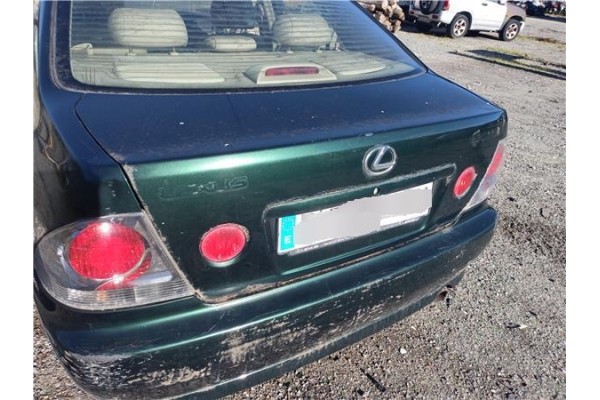 Recambio de tapa maletero para lexus is 200 (gxe10) 2.0 automático referencia OEM IAM 6440153020 6440153022 