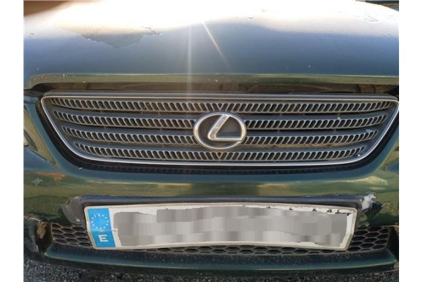 Recambio de rejilla paragolpes delantero para lexus is 200 (gxe10) 2.0 automático referencia OEM IAM 5310053020 53111 