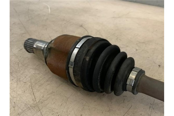 Recambio de palier delantero izquierdo para mitsubishi space star (a00) 1.2 motion referencia OEM IAM 3815A427  