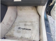 Recambio de alfombrilla delantero izquierda para lexus is 200 (gxe10) 2.0 automático referencia OEM IAM   
