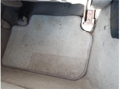 Recambio de alfombrilla delantero izquierda para lexus is 200 (gxe10) 2.0 automático referencia OEM IAM   
