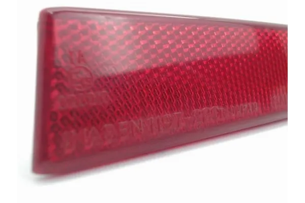 Recambio de reflectante paragolpes trasero para mitsubishi asx (ga0w) 1.6 challenge 2wd referencia OEM IAM 1197229R  