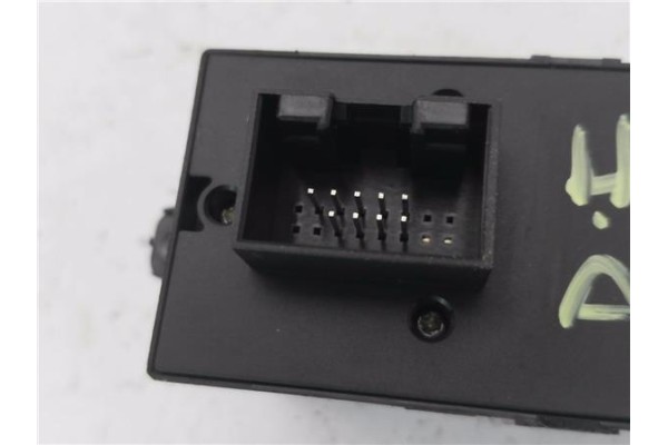 Recambio de mando elevalunas delantero izquierdo para volkswagen golf iv berlina (1j1) 1.6 referencia OEM IAM   