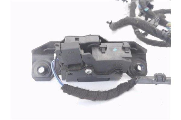 Recambio de cierre electromagnetico porton para opel mokka 1.7 excellence referencia OEM IAM 13587640 688328731 