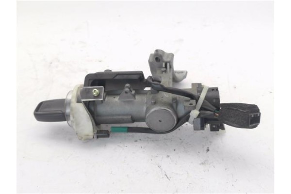 Recambio de clausor para chevrolet captiva 2.0 d referencia OEM IAM 82386298005UC  