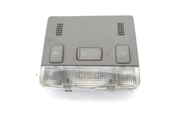 Recambio de luz delantero central techo para audi a2 (8z) 1.4 referencia OEM IAM 8Z0947111  