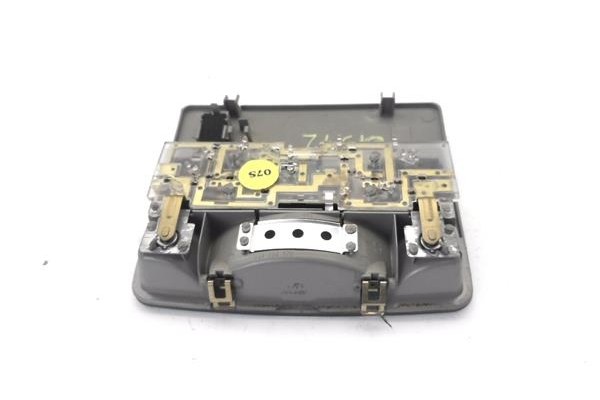 Recambio de luz delantero central techo para audi a2 (8z) 1.4 referencia OEM IAM 8Z0947111  