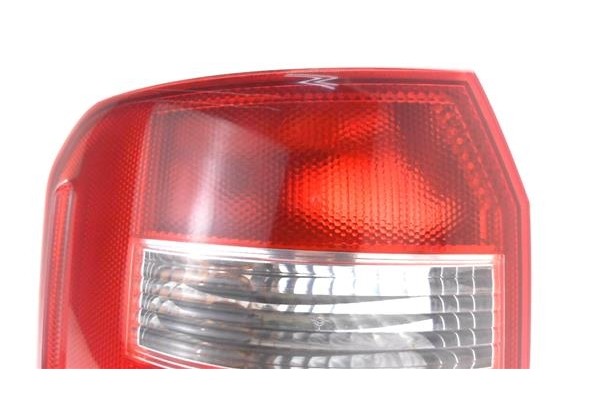 Recambio de piloto trasero izquierdo para audi a2 (8z) 1.4 referencia OEM IAM 8Z0945095B07S  