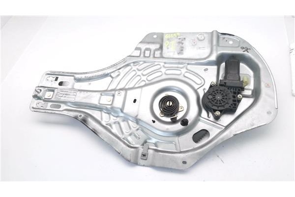 Recambio de elevalunas electrico delantero izquierdo para hyundai tucson (jm) 2.0 crdi a las 4 ruedas referencia OEM IAM 824702E