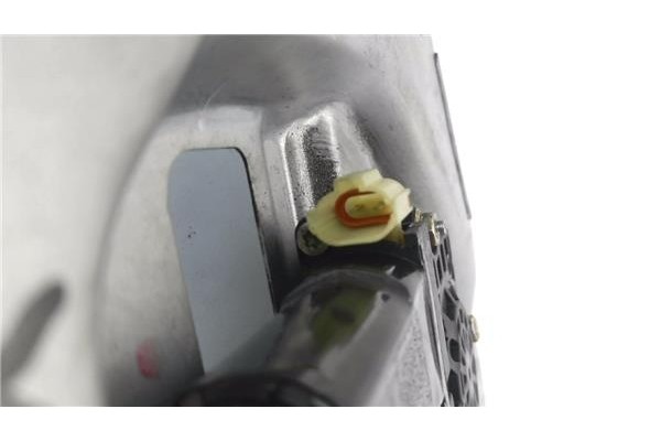 Recambio de elevalunas electrico delantero izquierdo para hyundai tucson (jm) 2.0 crdi a las 4 ruedas referencia OEM IAM 824702E