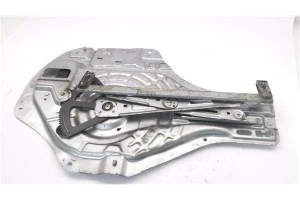 Recambio de elevalunas electrico delantero izquierdo para hyundai tucson (jm) 2.0 crdi a las 4 ruedas referencia OEM IAM 824702E
