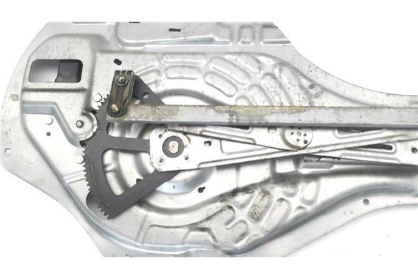 Recambio de elevalunas electrico delantero izquierdo para hyundai tucson (jm) 2.0 crdi a las 4 ruedas referencia OEM IAM 824702E