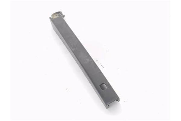 Recambio de brazo limpiaparabrisas trasero para volkswagen golf vi (5k1) 1.6 advance referencia OEM IAM 5K6955707B  