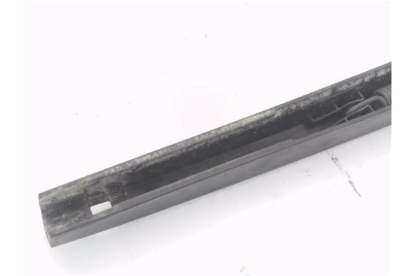 Recambio de brazo limpiaparabrisas trasero para volkswagen golf vi (5k1) 1.6 advance referencia OEM IAM 5K6955707B  