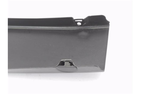 Recambio de moldura marco puerta delantero izquierda para audi a2 (8z) 1.4 referencia OEM IAM 8Z0853351A03C  