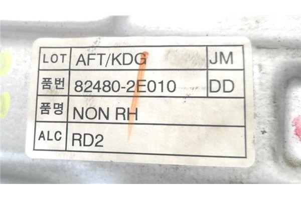 Recambio de elevalunas electrico delantero derecho para hyundai tucson (jm) 2.0 crdi a las 4 ruedas referencia OEM IAM 824802E01