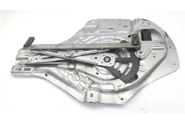 Recambio de elevalunas electrico delantero derecho para hyundai tucson (jm) 2.0 crdi a las 4 ruedas referencia OEM IAM 824802E01