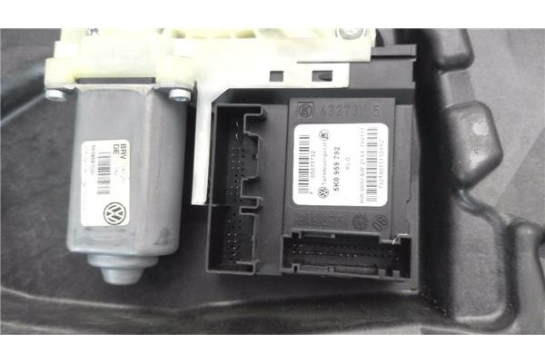 Recambio de elevalunas electrico delantero derecho para volkswagen golf vi (5k1) 1.6 advance referencia OEM IAM 5K1837730T  