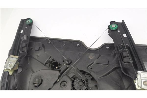 Recambio de elevalunas electrico delantero derecho para volkswagen golf vi (5k1) 1.6 advance referencia OEM IAM 5K1837730T  