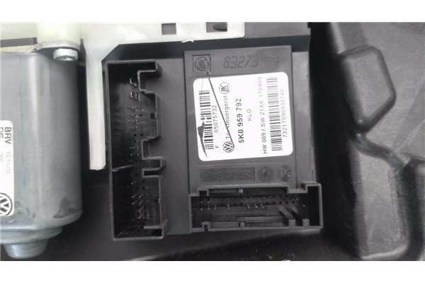 Recambio de elevalunas electrico delantero derecho para volkswagen golf vi (5k1) 1.4 advance referencia OEM IAM 5K1837730P  