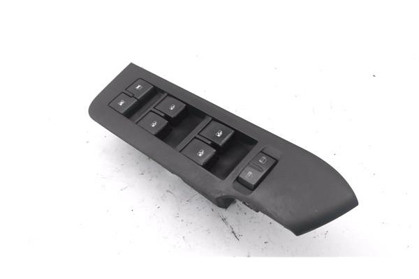 Recambio de mando elevalunas delantero izquierdo para chevrolet captiva 2.0 d referencia OEM IAM 202005438  