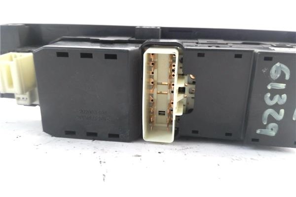 Recambio de mando elevalunas delantero izquierdo para chevrolet captiva 2.0 d referencia OEM IAM 202005438  