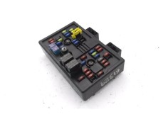 Recambio de caja fusibles/rele para chevrolet captiva 2.0 d referencia OEM IAM 96821082  
