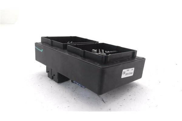 Recambio de caja fusibles/rele para chevrolet captiva 2.0 d referencia OEM IAM 96821082  