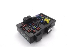 Recambio de caja fusibles/rele para chevrolet captiva 2.0 d referencia OEM IAM 96821082  