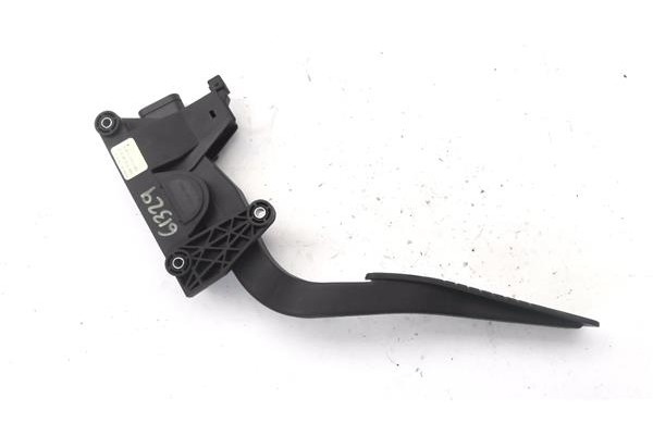 Recambio de potenciometro pedal gas para chevrolet captiva 2.0 d referencia OEM IAM 96625893  