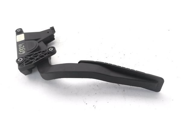 Recambio de potenciometro pedal gas para chevrolet captiva 2.0 d referencia OEM IAM 96625893  