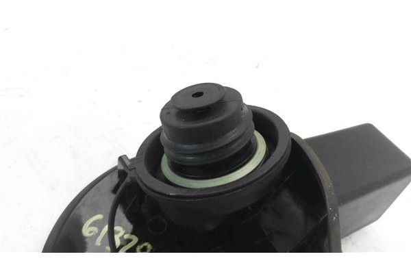 Recambio de tapa exterior combustible para chevrolet captiva 2.0 d referencia OEM IAM 96622535  
