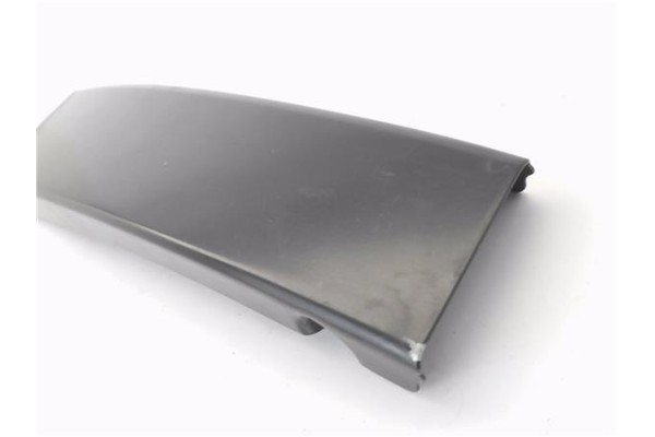 Recambio de moldura marco puerta delantero izquierda para audi a2 (8z) 1.4 referencia OEM IAM 8Z0853351A03C  