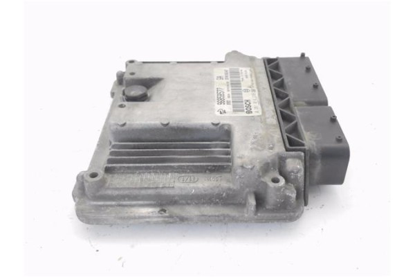 Recambio de centralita para chevrolet captiva 2.0 d referencia OEM IAM 96858577 0281014296 