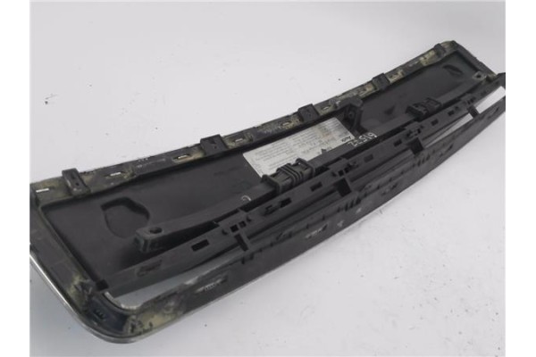 Recambio de rejilla capo para audi a2 (8z) 1.4 referencia OEM IAM 8Z0010183D 8Z0853631 