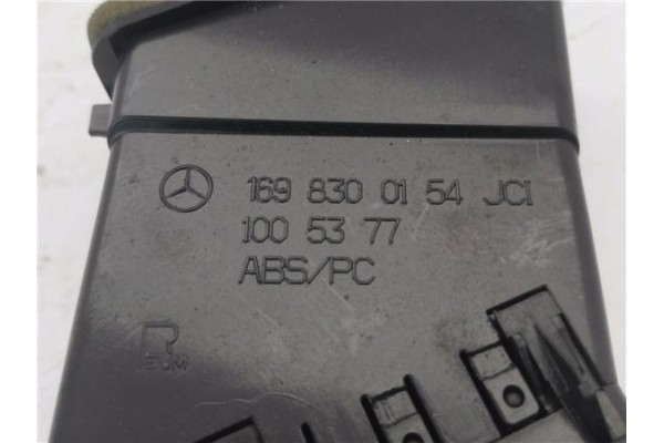 Recambio de rejilla entrada de aire para mercedes-benz clase a (bm 169) 1.5 a 150 (169.031) referencia OEM IAM 1698300154  