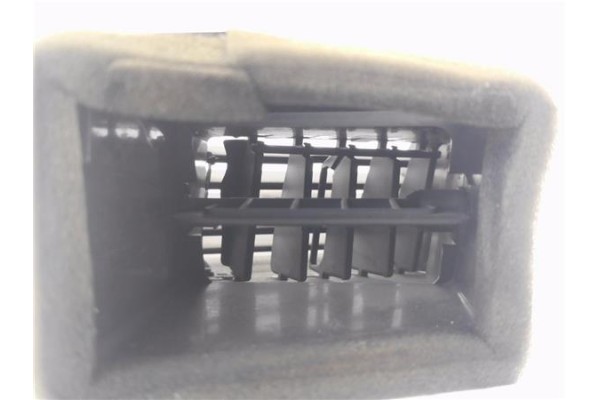 Recambio de rejilla entrada de aire para mercedes-benz clase a (bm 169) 1.5 a 150 (169.031) referencia OEM IAM 1698300154  