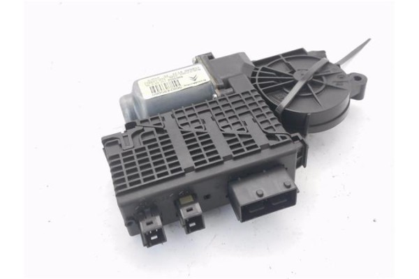 Recambio de motor elevalunas delantero izquierdo para citroen c4 picasso 1.6 hdi referencia OEM IAM 9682495680 400965E 