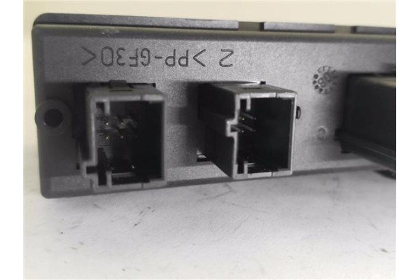 Recambio de motor elevalunas delantero izquierdo para citroen c4 picasso 1.6 hdi referencia OEM IAM 9682495680 400965E 