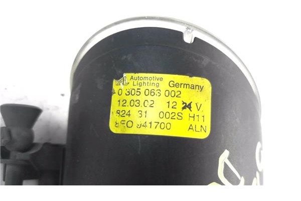 Recambio de faro antiniebla derecho para audi a4 berlina (8e) 1.9 tdi (96kw) referencia OEM IAM 0305063002 82431002S 