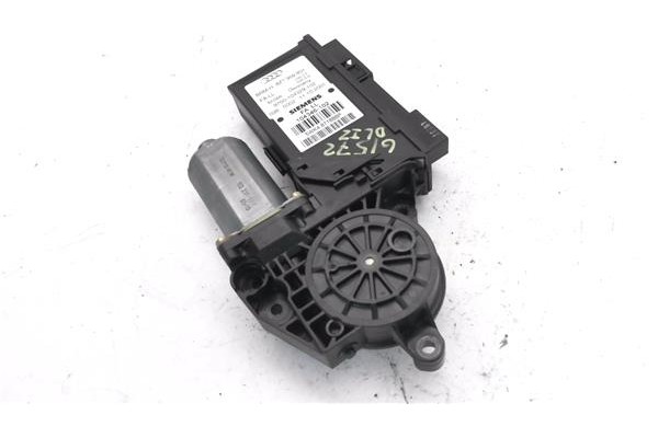Recambio de motor elevalunas delantero izquierdo para audi a2 (8z) 1.4 referencia OEM IAM 5WK48718BBF 0130821764 