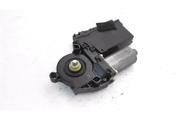 Recambio de motor elevalunas delantero izquierdo para audi a2 (8z) 1.4 referencia OEM IAM 5WK48718BBF 0130821764 
