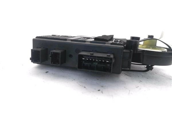 Recambio de motor elevalunas delantero derecho para citroen c4 picasso 1.6 hdi referencia OEM IAM 9682495580 400964E 