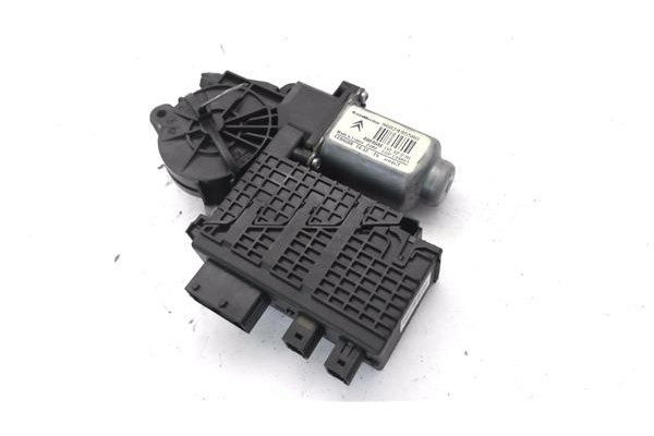 Recambio de motor elevalunas delantero derecho para citroen c4 picasso 1.6 hdi referencia OEM IAM 9682495580 400964E 