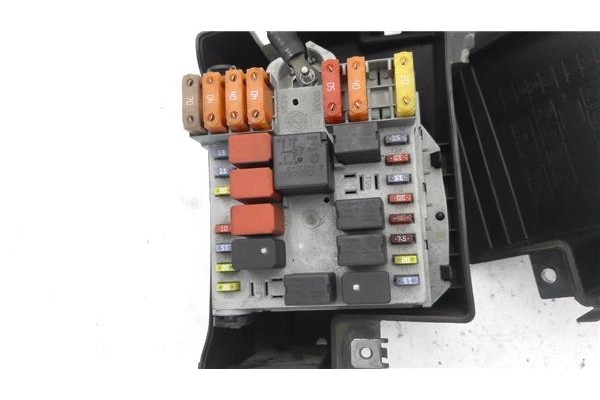Recambio de caja fusibles/rele para alfa romeo 159 sportwagon (140) 1.9 jtdm 16v distinctive referencia OEM IAM 50508214  