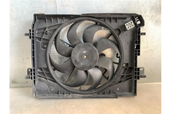 Recambio de electroventilador para renault clio iv 1.2 expression referencia OEM IAM 214816812R 8240636 