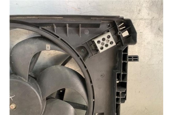 Recambio de electroventilador para renault clio iv 1.2 expression referencia OEM IAM 214816812R 8240636 